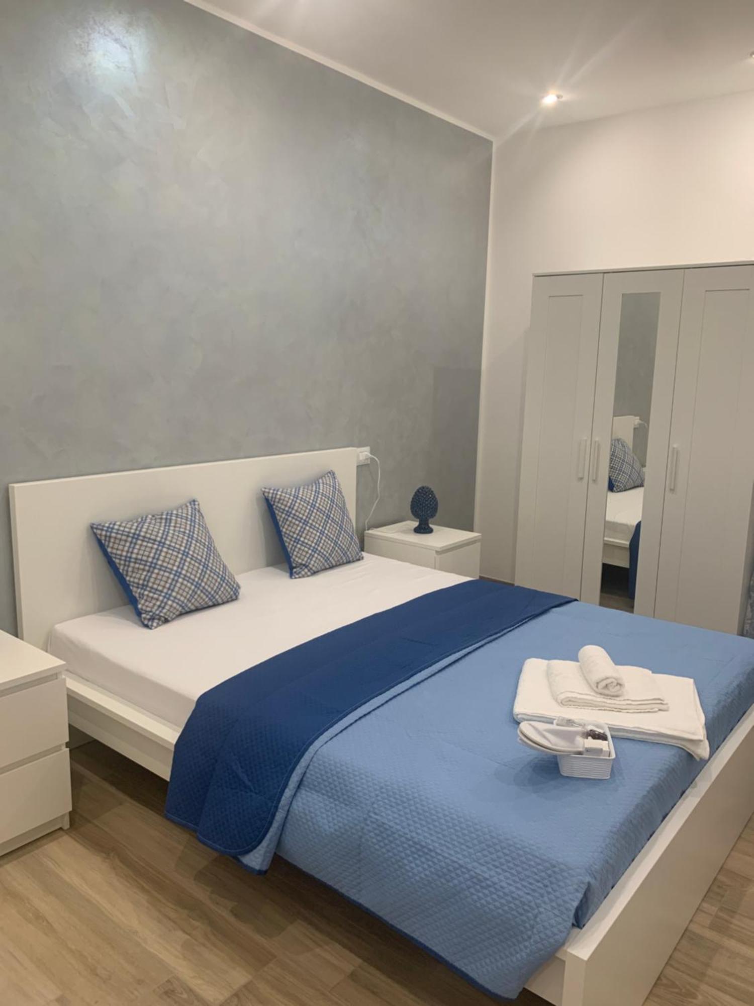 Maryam23 Bed & Breakfast Syracuse Ngoại thất bức ảnh